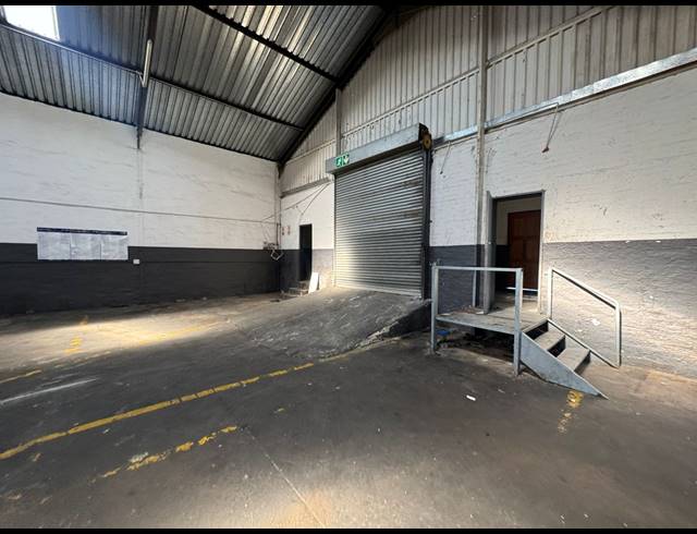 422M² WAREHOUSE TO LET IN SEBENZA